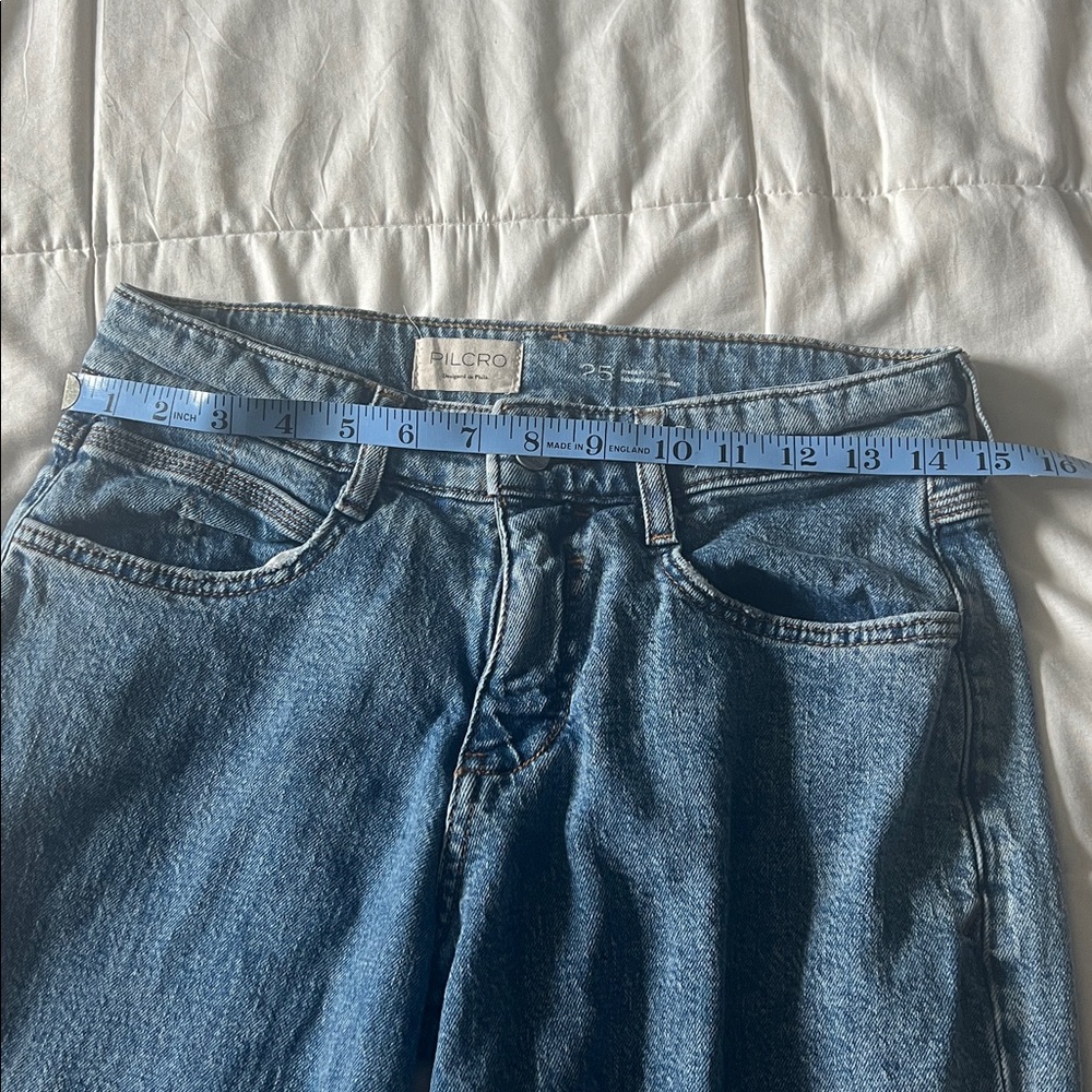 Pilcro Light Blue Jeans - Picture 5 of 5